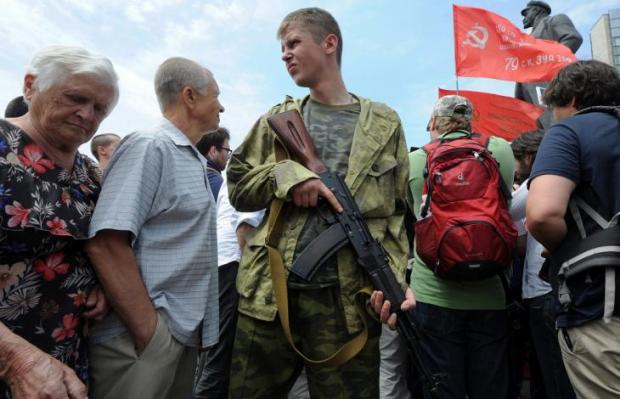 2804_donetsk_militante_filo-russo_getty_images_viktor_drachev.jpg