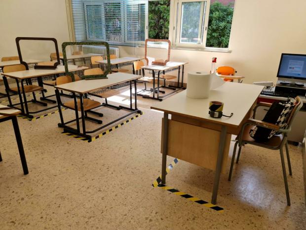 5533_scuola_precari_ansa-2.jpg