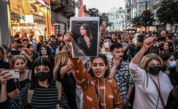 6434_iran_proteste_donne_2022.jpg